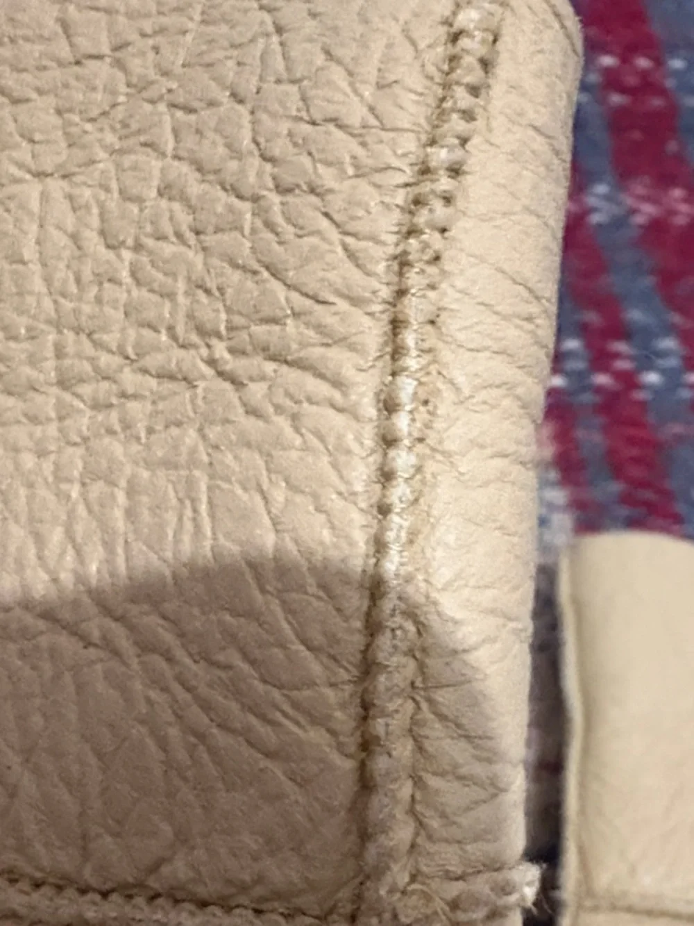 NWOT Cream 100% Genuine Shearling Sheepskin Leather Gloves with Turn Down Cuffs